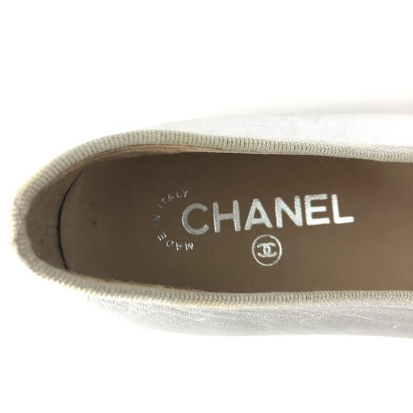 Chanel Interlocking CC Logo Silver Cap Toe Ballerina Flats 41 - Picture 10 of 10